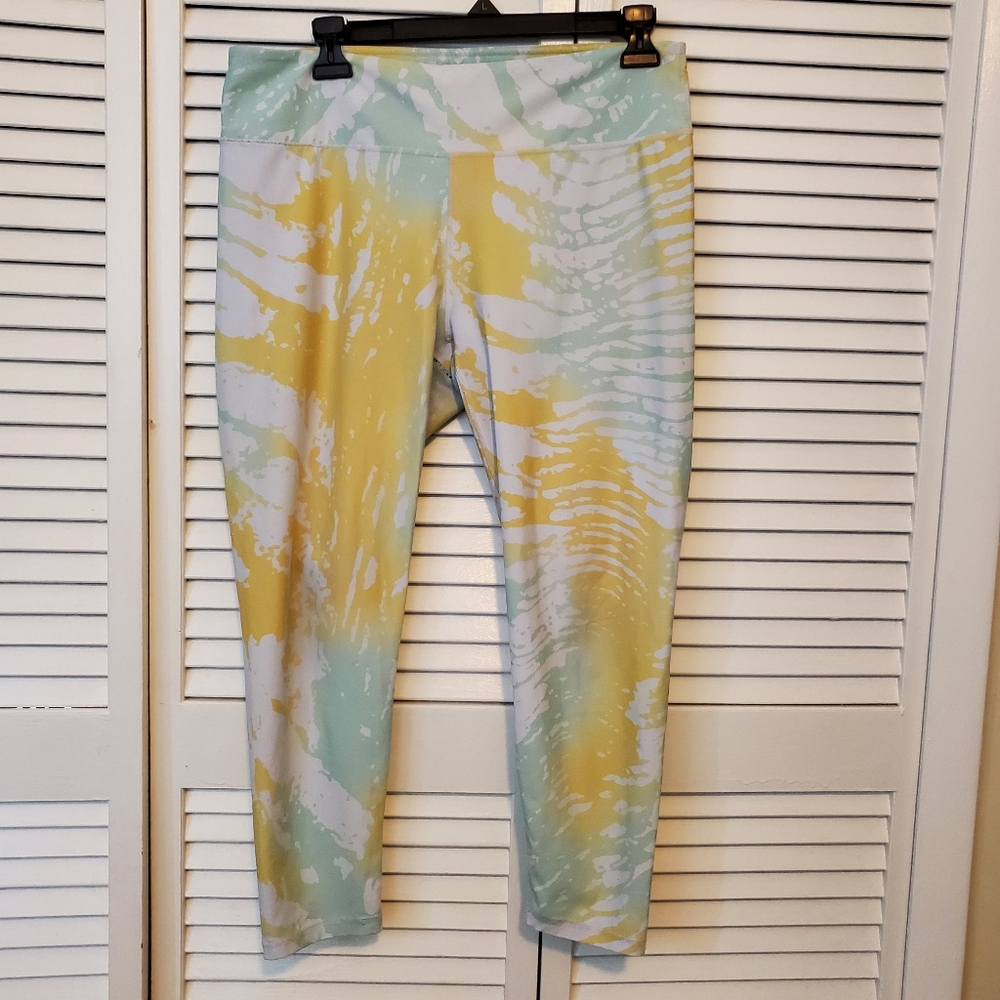 Fabletics multicolor leggings size L